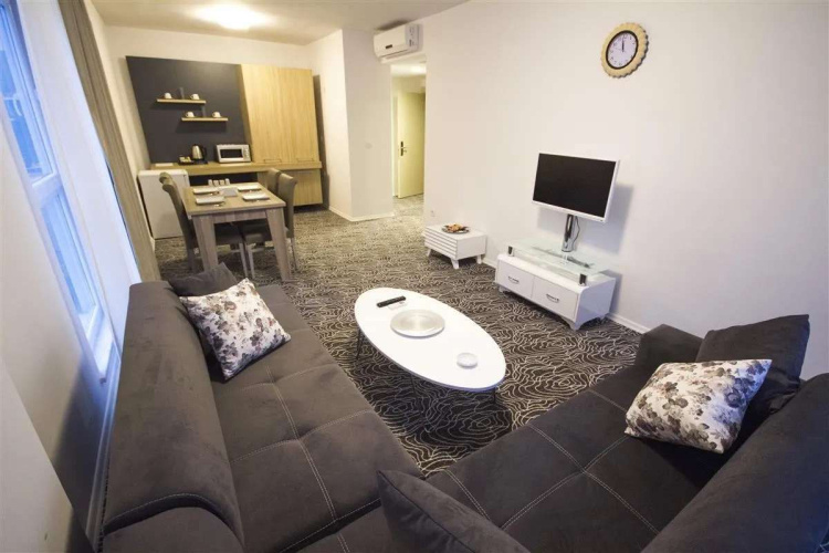 Arikan Suites