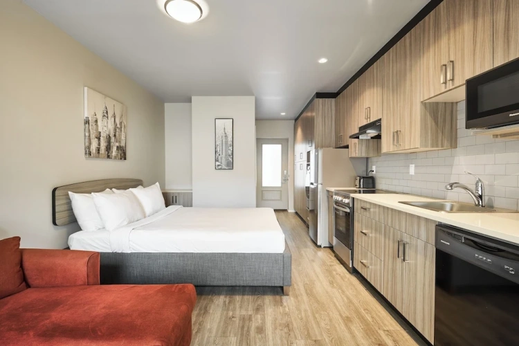 Double Suite