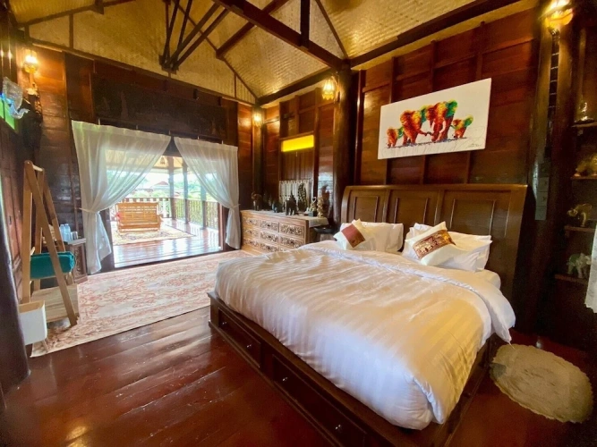Premier room