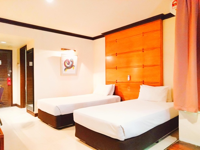 Standard Twin room