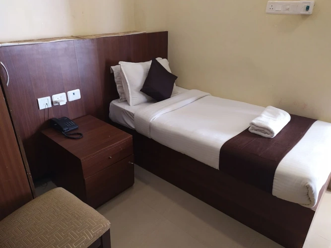 Standard Single room with balcony and with city view