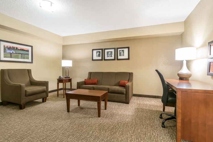 Quadruple Suite