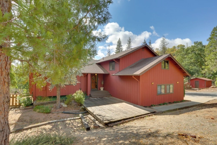 3 Bedrooms Cottage