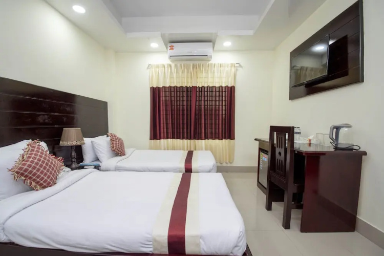 Hotel Ali Plaza
