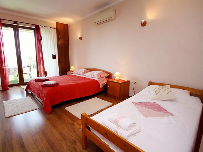 Apartment Lucic Tavernes 33113