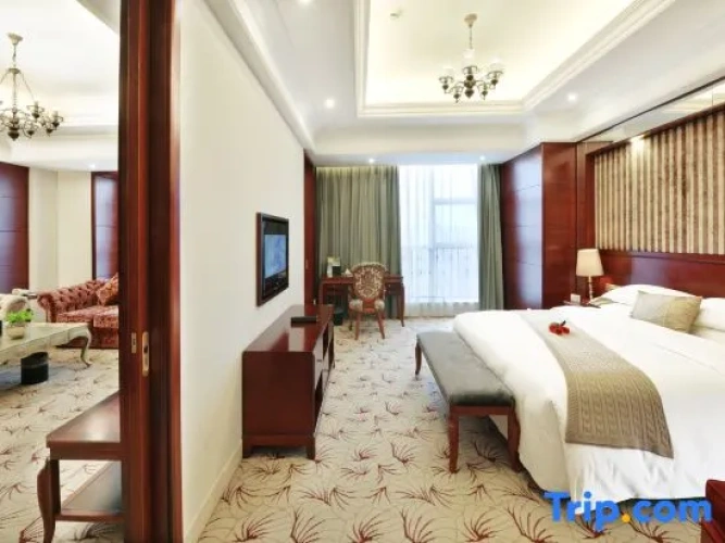 Deluxe Double Suite