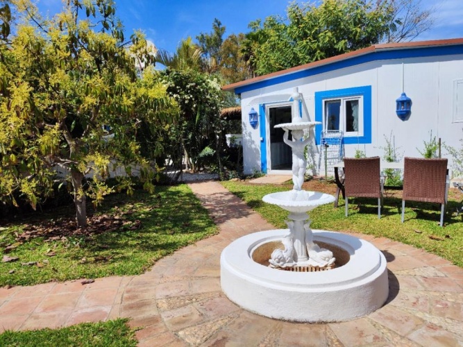 2 Bedrooms Cottage