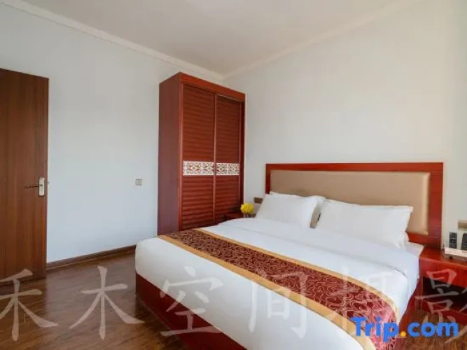 Deluxe Single Suite