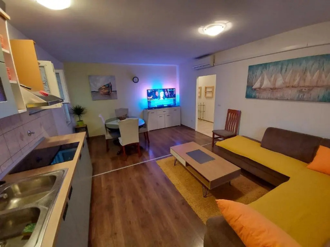 Apartment Ruzmarin
