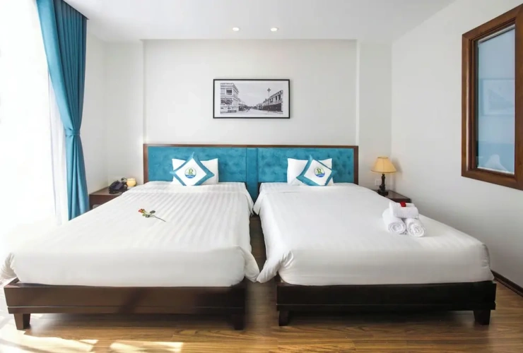Superior Twin room with city view