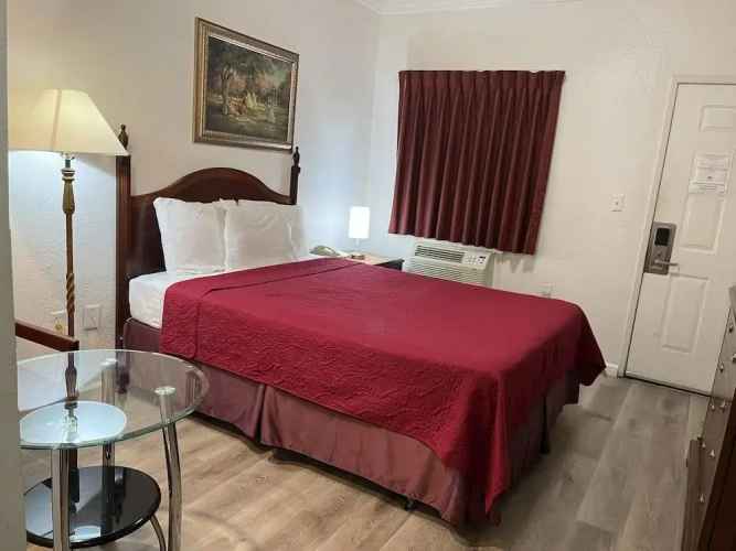 Economy Inn