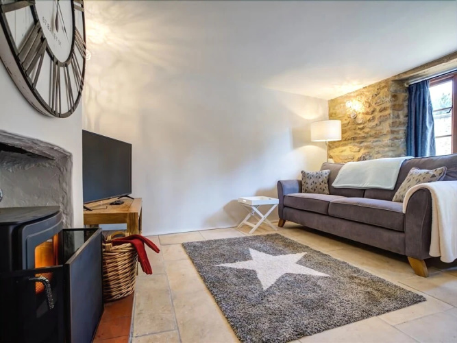Hollytree Cottage, Chipping Norton