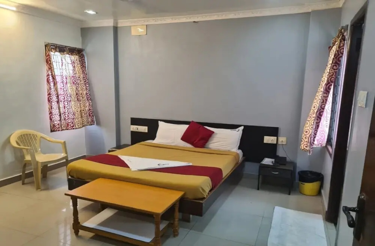 Hotel Nadaradjane Residency
