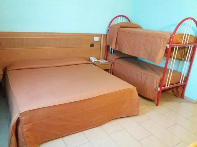 Standard Quadruple room