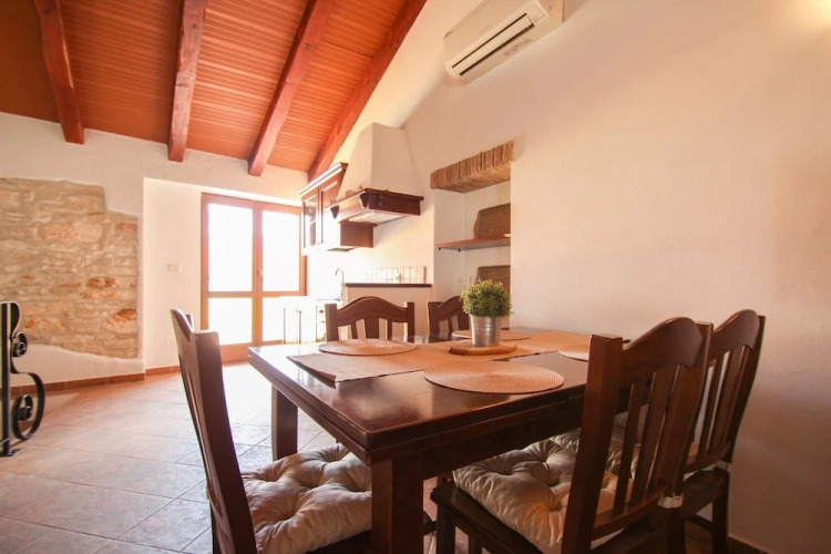 Casa Ijana