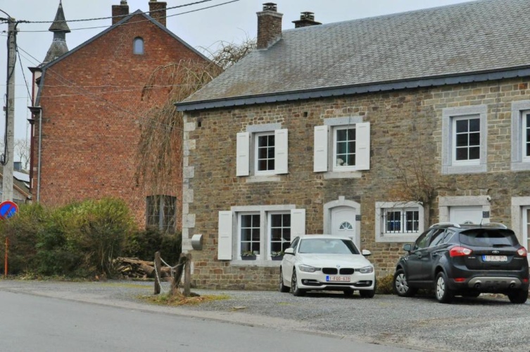3 Bedrooms Cottage
