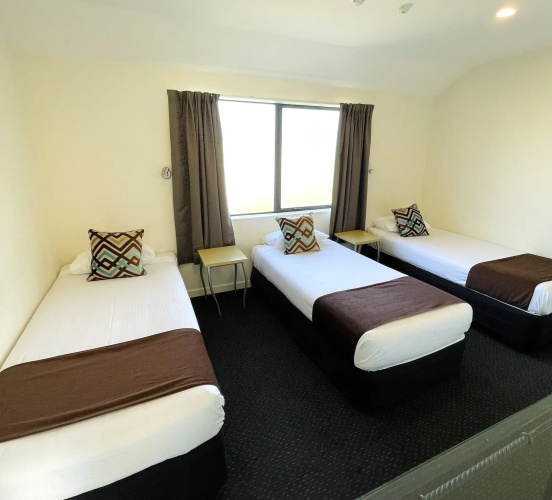 298 Westside Motor Lodge