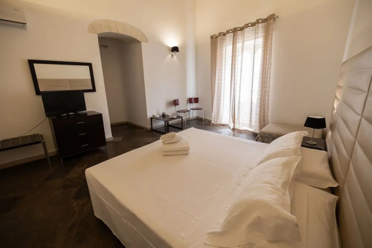 Villa del LauroOver view