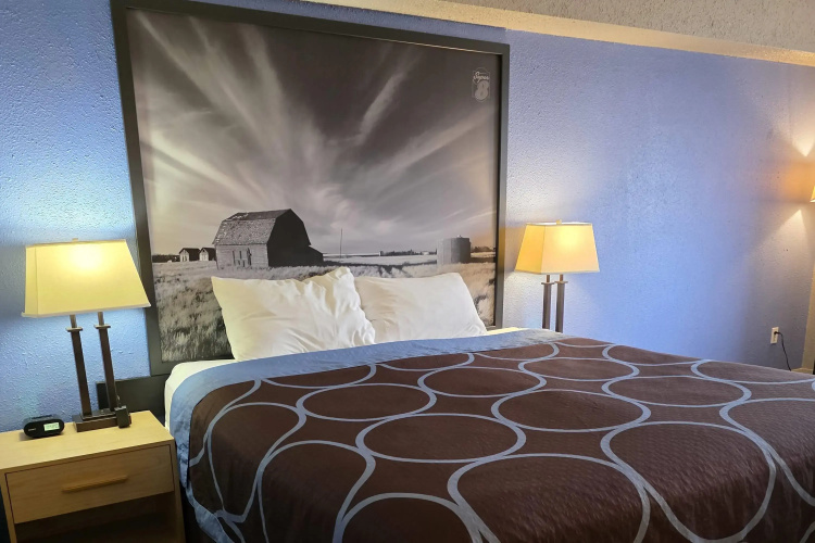 Super 8 by Wyndham Swift Current