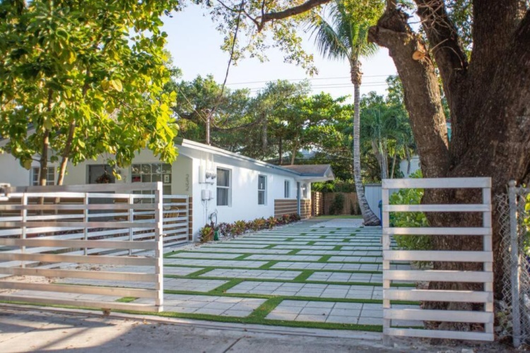 2 Bedrooms Cottage