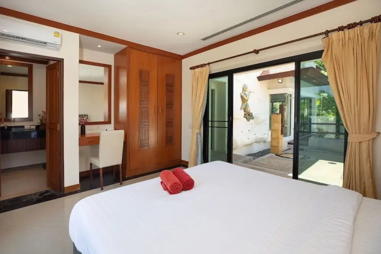3 Bedrooms Villa