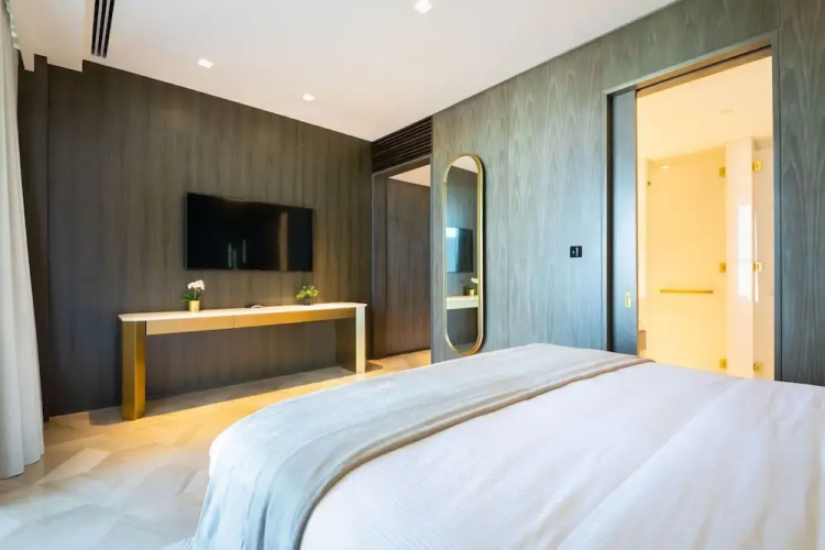 Maison Privee Five