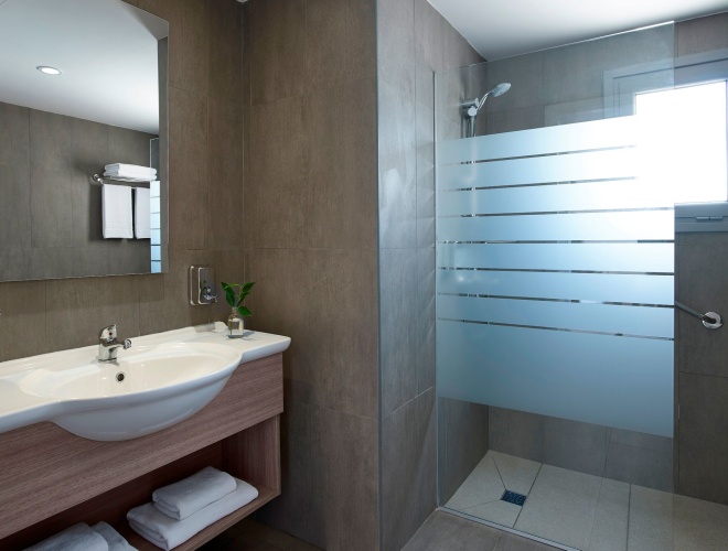 1 Bedroom Suite