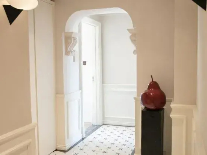 Fangyuan Li ·1897 Villa