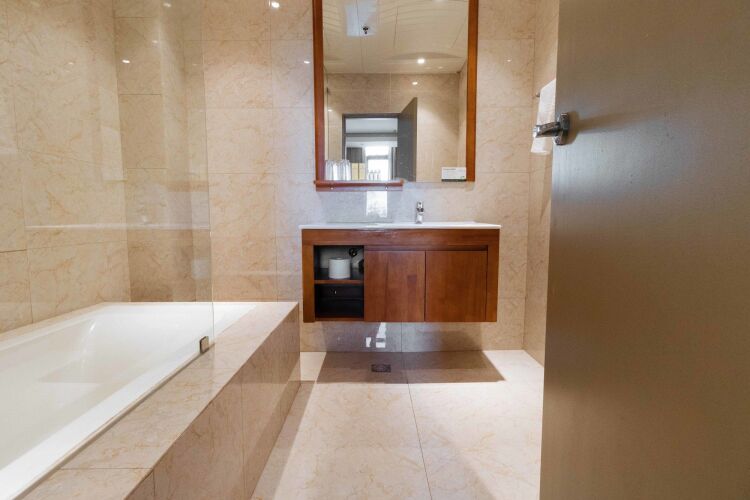 RedDoorz Premium @ South Triangle Quezon City Over view