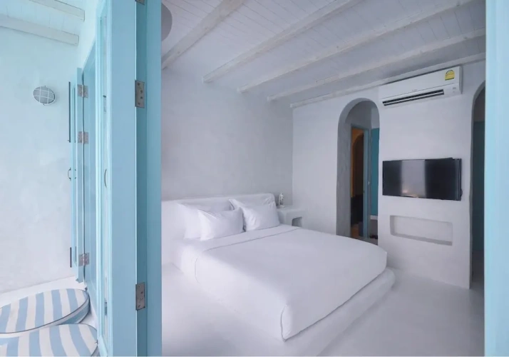 Standard room with balcony