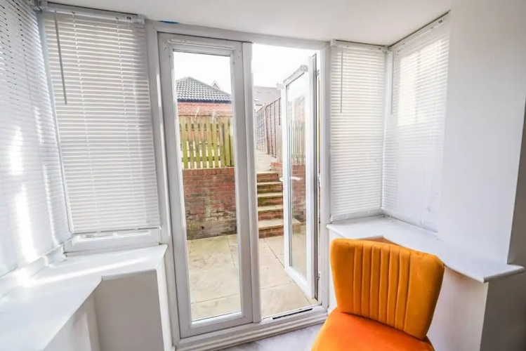 Immaculate 4-bed House in Kings Norton