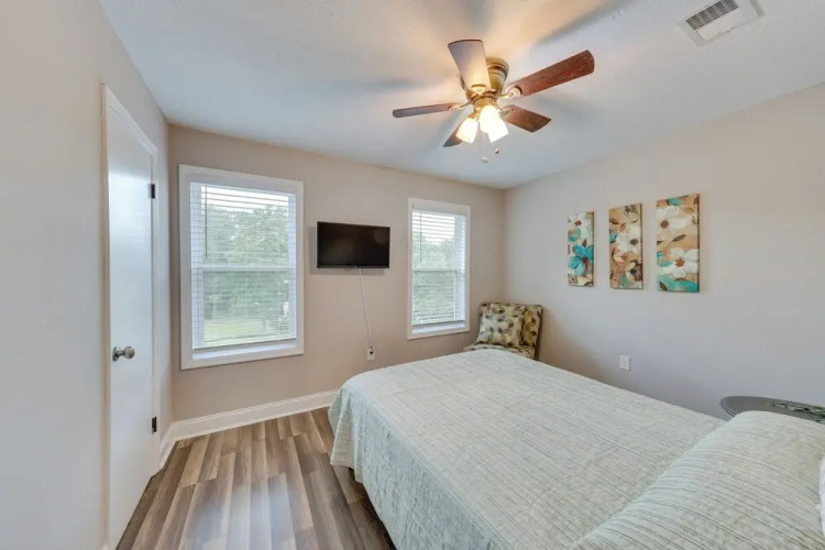 Quaint Augusta Townhome: 3 Mi to the Masters!