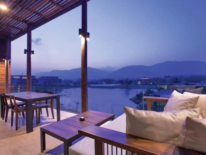 2 Bedrooms Luxury Suite with view