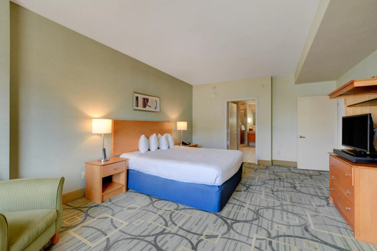 The Platinum Hotel
