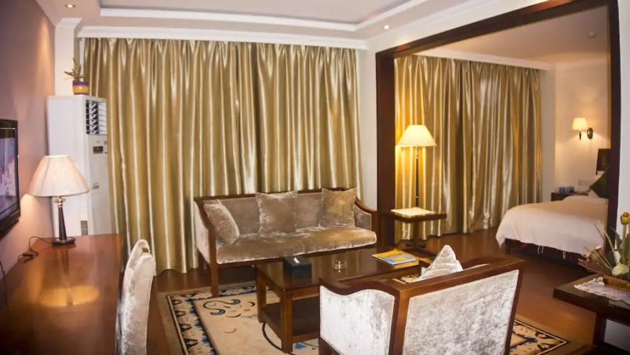 GS Plaza Hotel