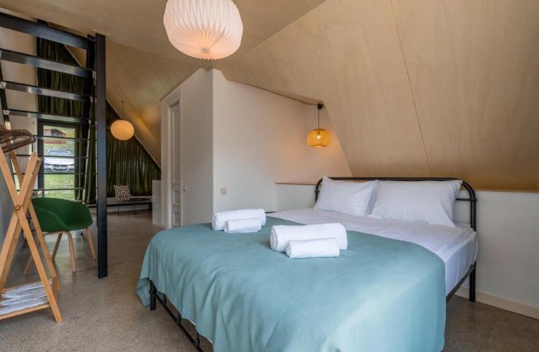 2 Bedrooms Apartment