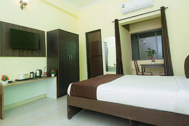 FabExpress Spring De Goa