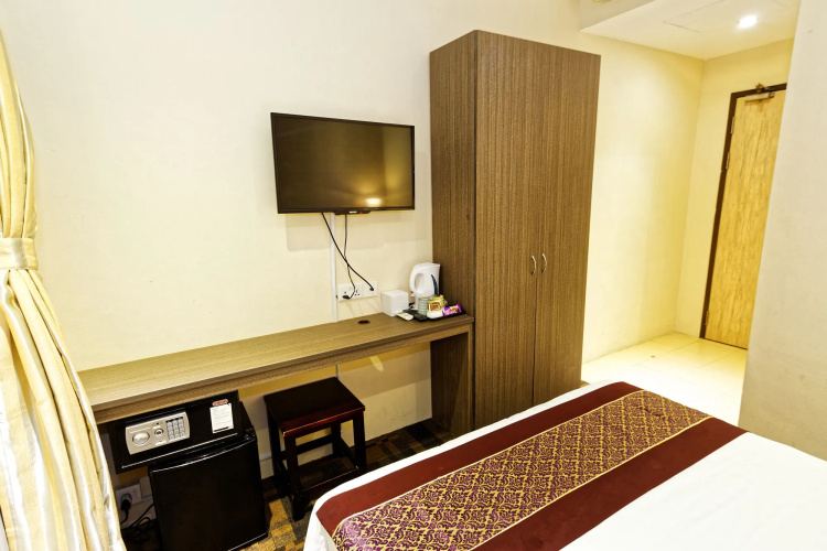 The Noble Hotel