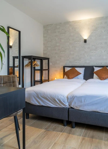 Hotel Huron