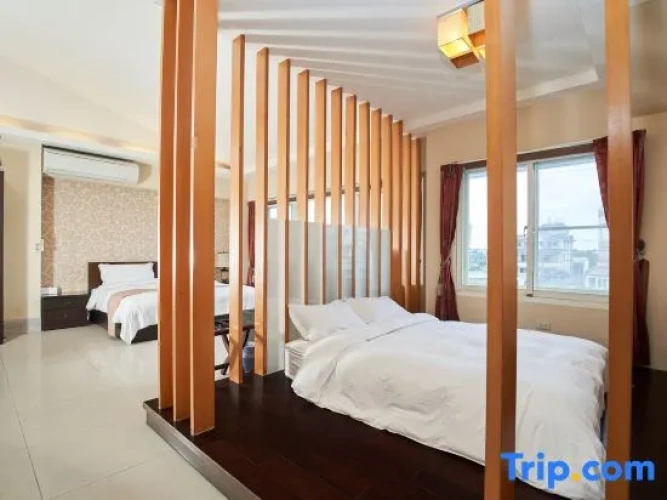 Quadruple Suite