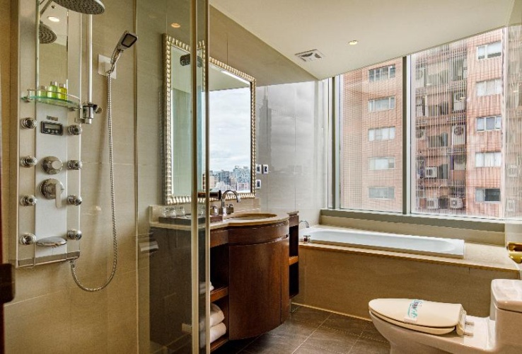 Premium Suite