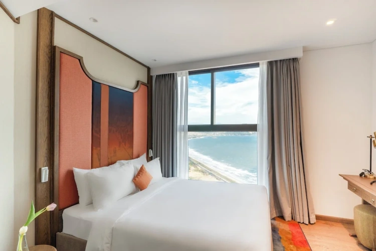 2 Bedrooms Apartment beachfront