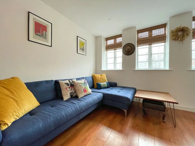 Modern Urban Sheffield Hideaway