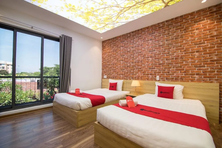 Tropical Forest Hostel & Apartments