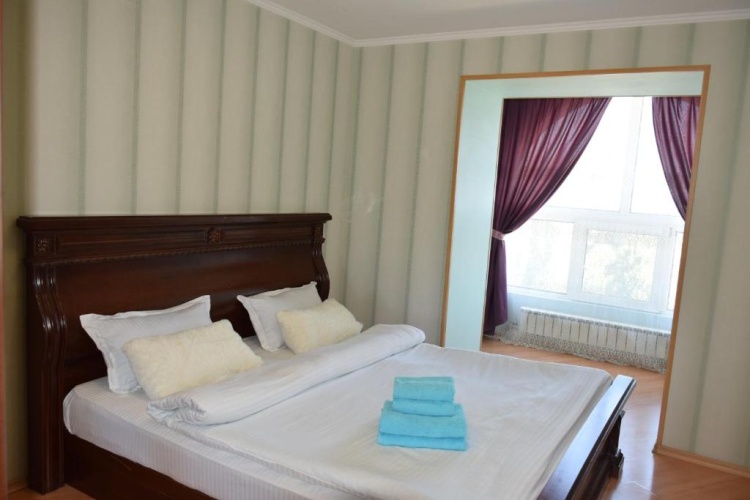 3 Bedrooms Apartment