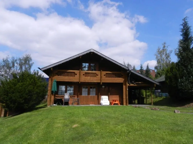 4 Bedrooms Cottage