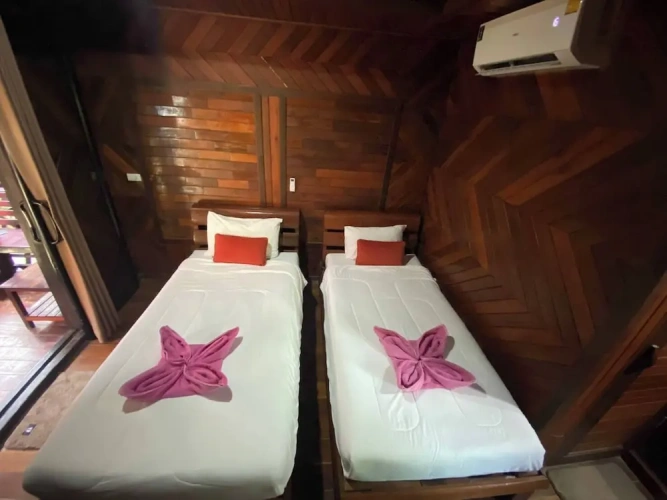 Deluxe Twin Bungalow with balcony