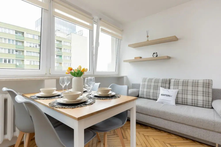 Sunny Studio Warsaw by Renters