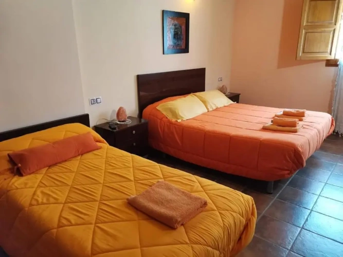 6 Bedrooms Cottage