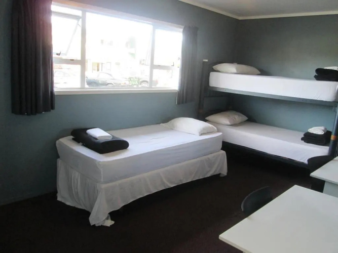 Crash Palace Backpackers
